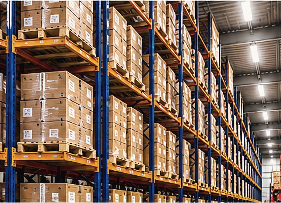 Palletopslag in hoge stellingen in Barendrecht